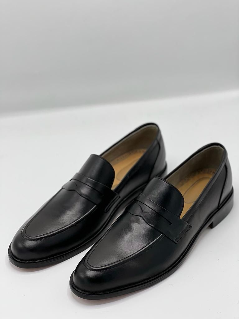 Plain black Handmade Laether shoes