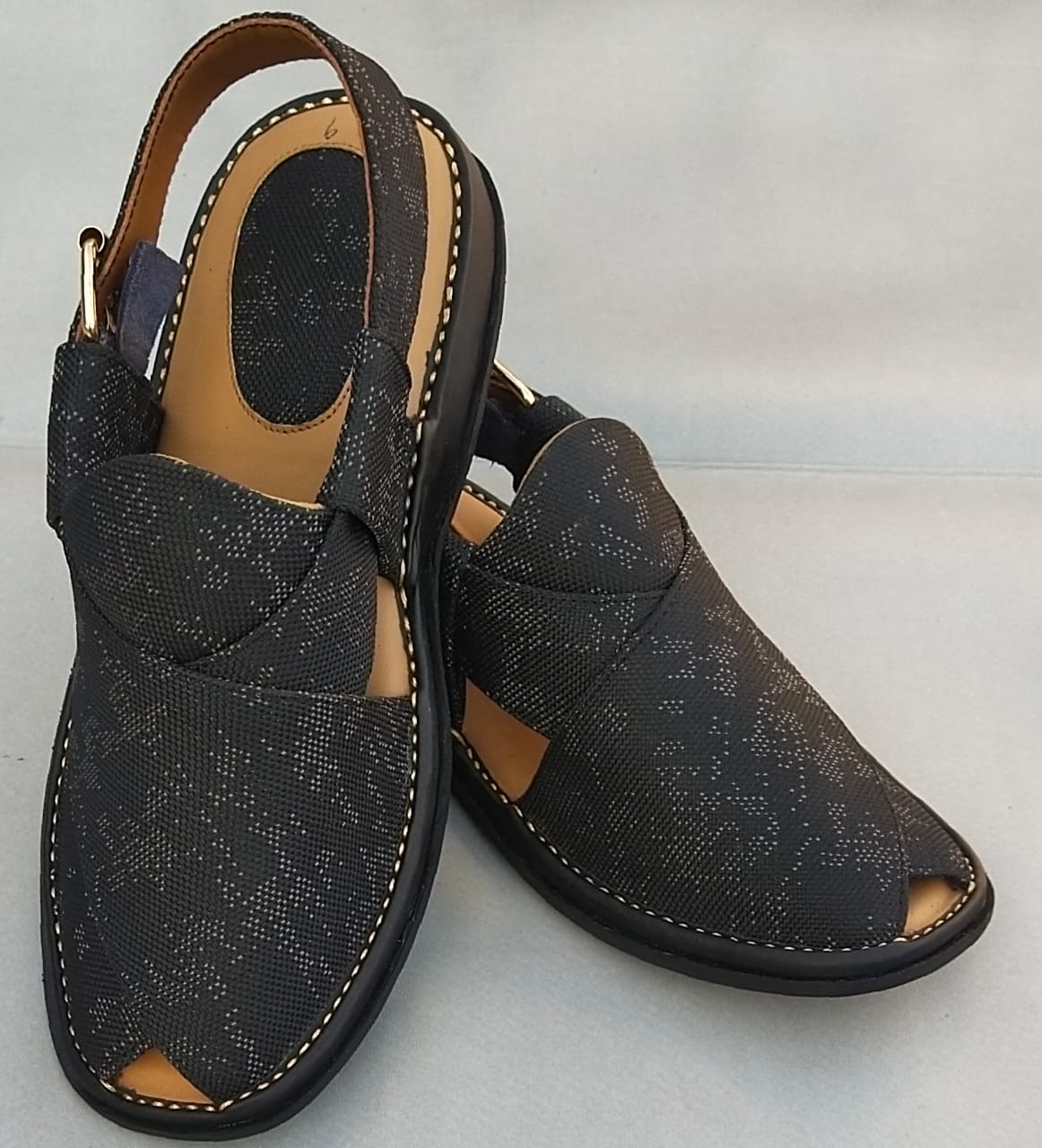 GOGO Leather & Fabric Chappal