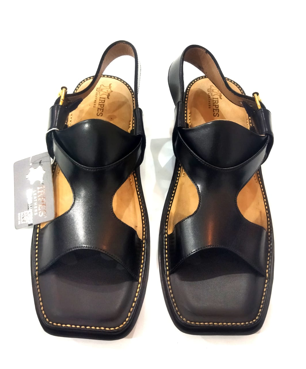 Panjedar Black Chappal